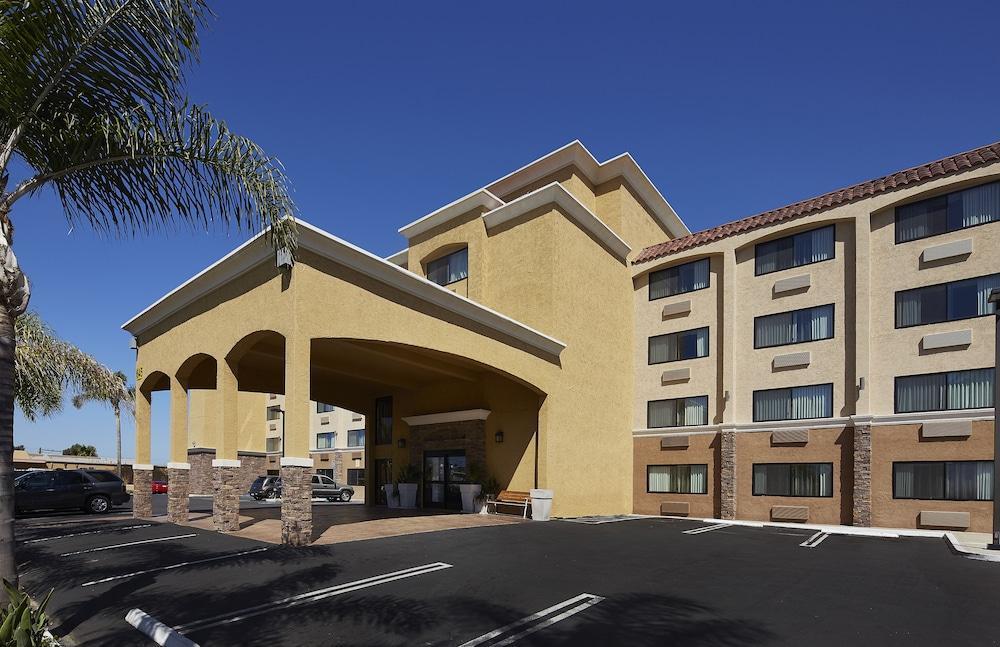 Holiday Inn Express San Diego South - National City By Ihg Exterior foto