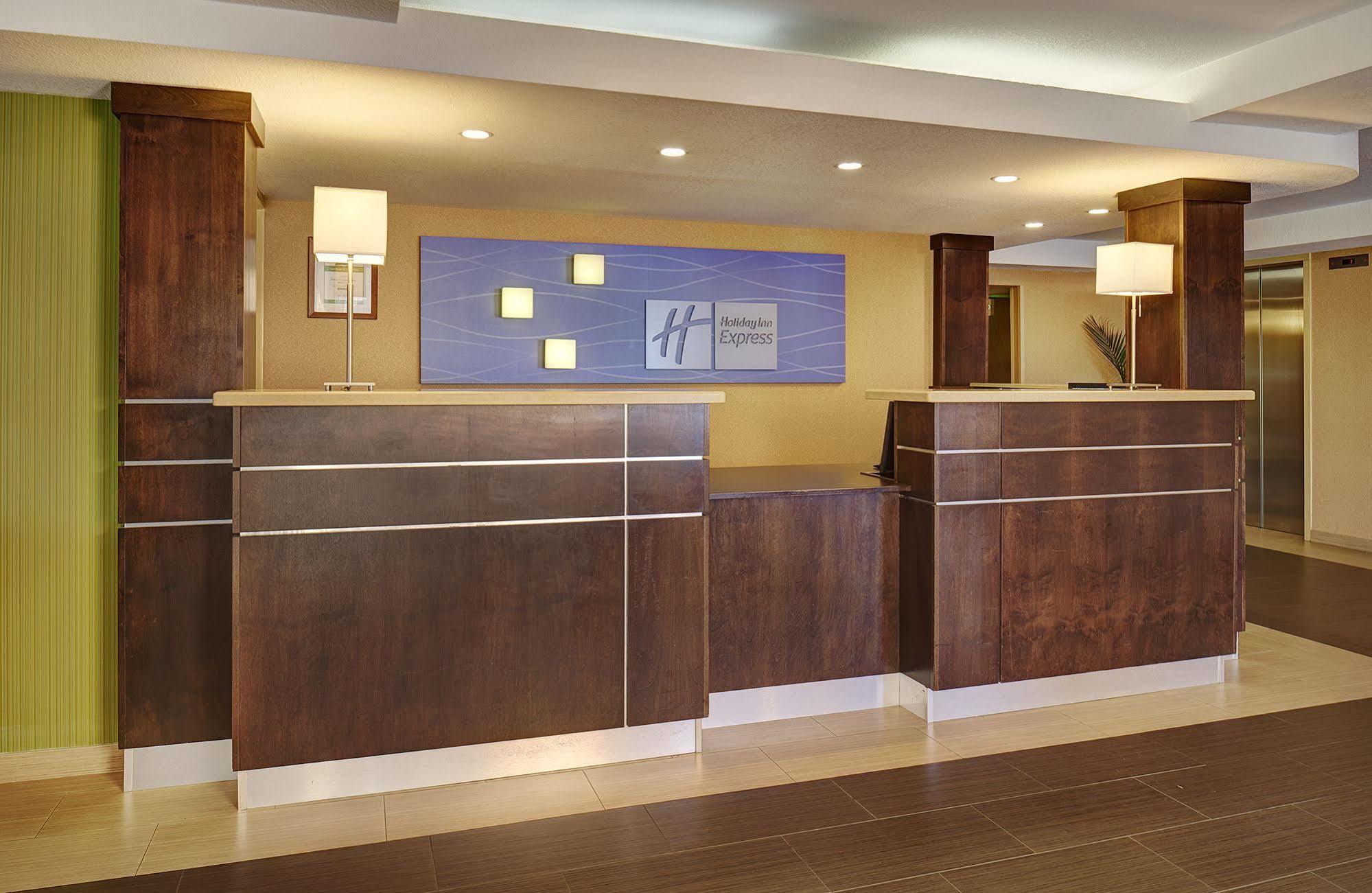 Holiday Inn Express San Diego South - National City By Ihg Exterior foto